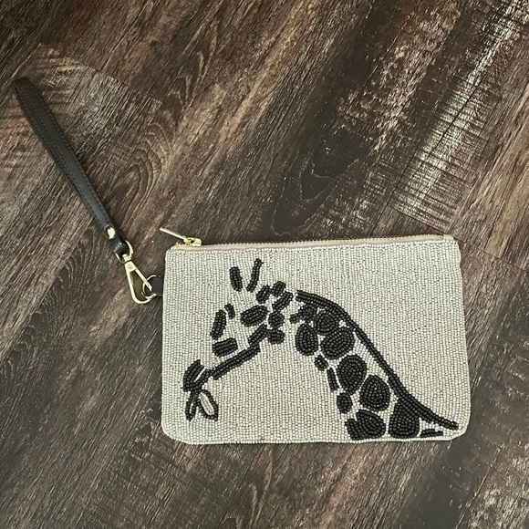 Chico beaded embroidered graffiti wristlet NWOT - Picture 2 of 3